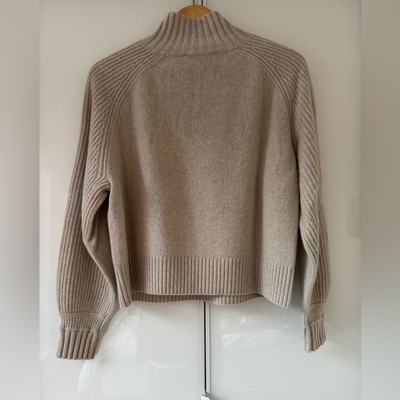 EVERLANE Cashmere Ribbed Turtleneck - Worn Once! - Picture 3 of 7